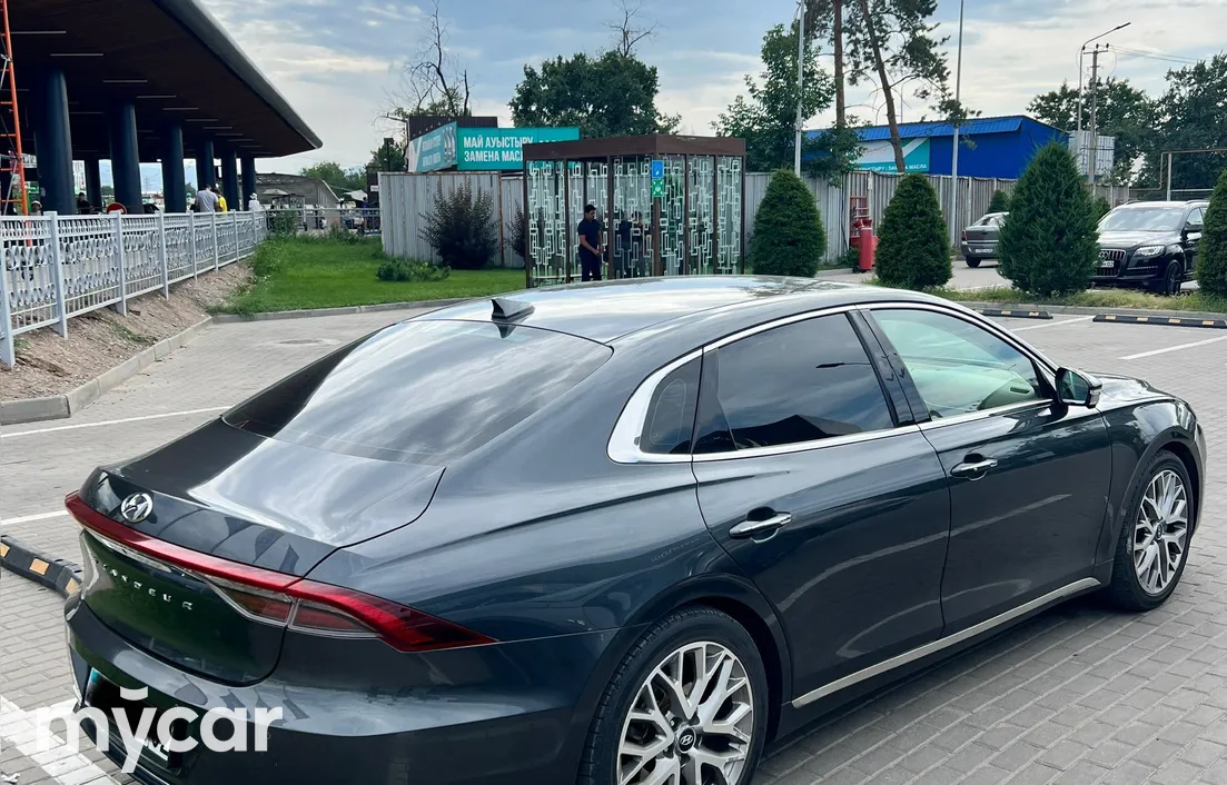 Hyundai Grandeur 2021