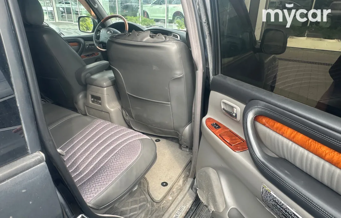 Lexus LX 2007