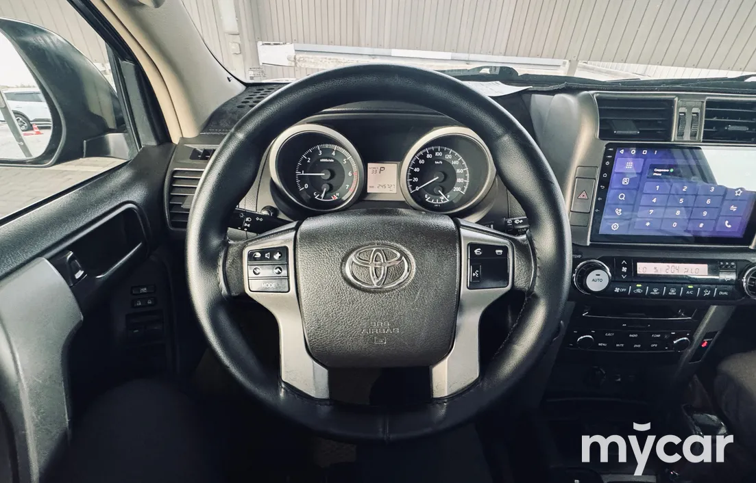 Toyota Land Cruiser Prado 2013