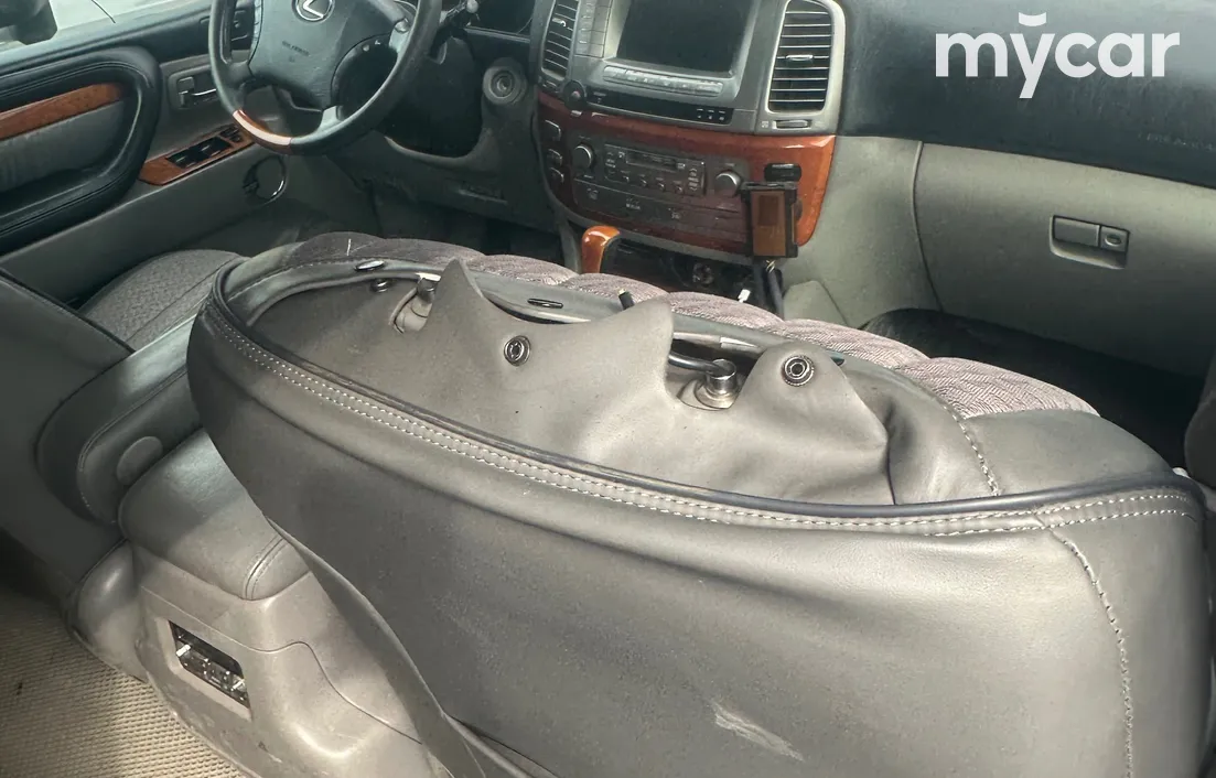 Lexus LX 2007