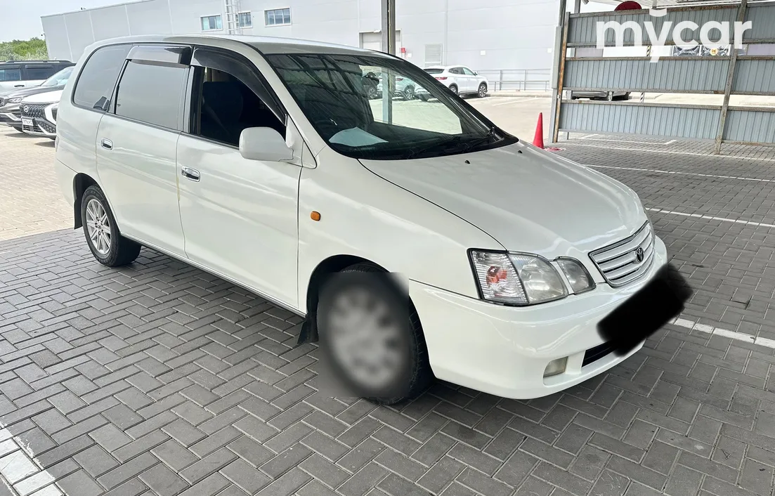 Toyota Gaia 1998