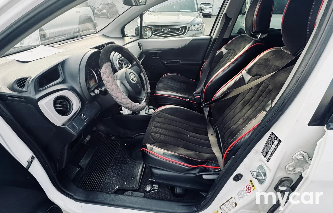 Toyota Yaris 2012
