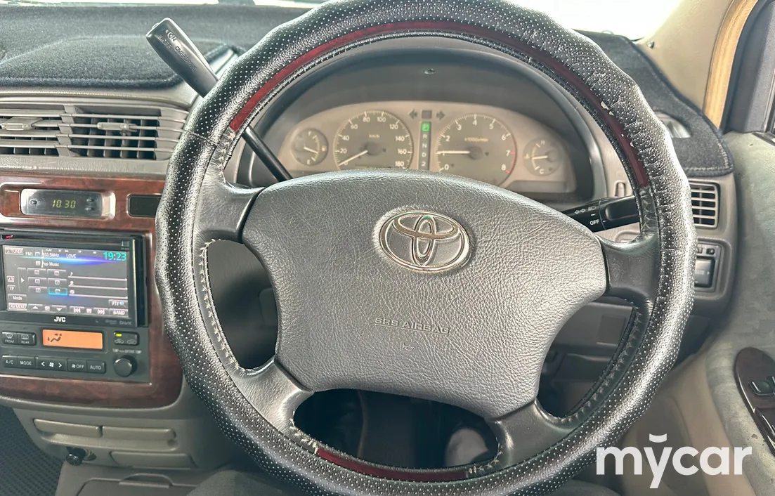 Toyota Gaia 1998