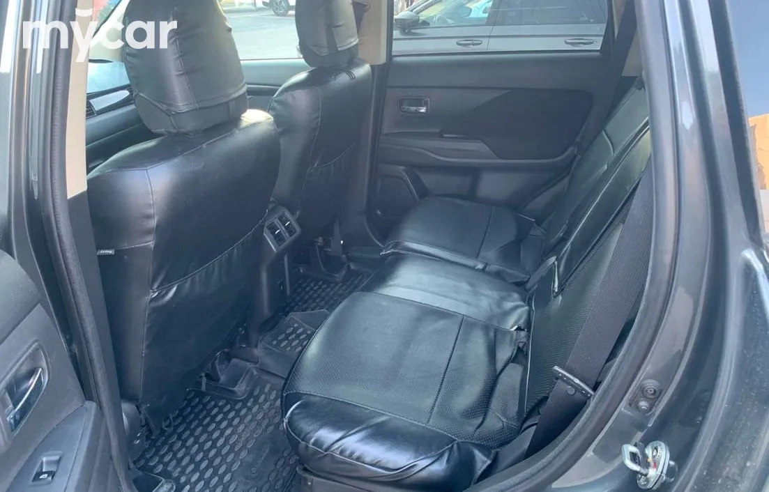 Mitsubishi Outlander 2021