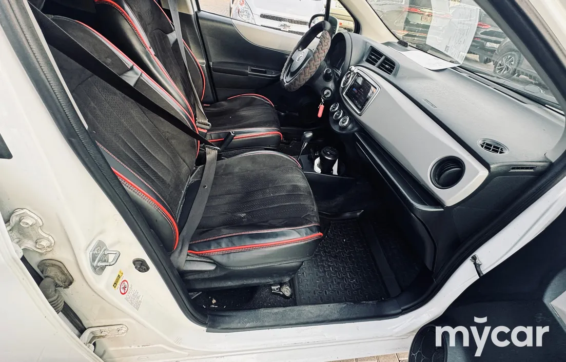 Toyota Yaris 2012