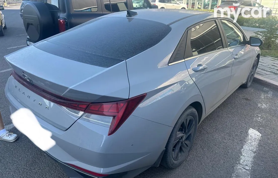Hyundai Elantra 2021