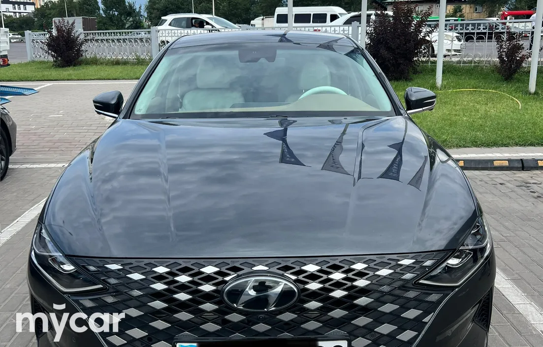 Hyundai Grandeur 2021
