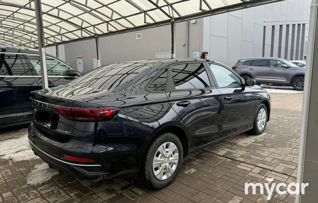 Geely Emgrand 2023
