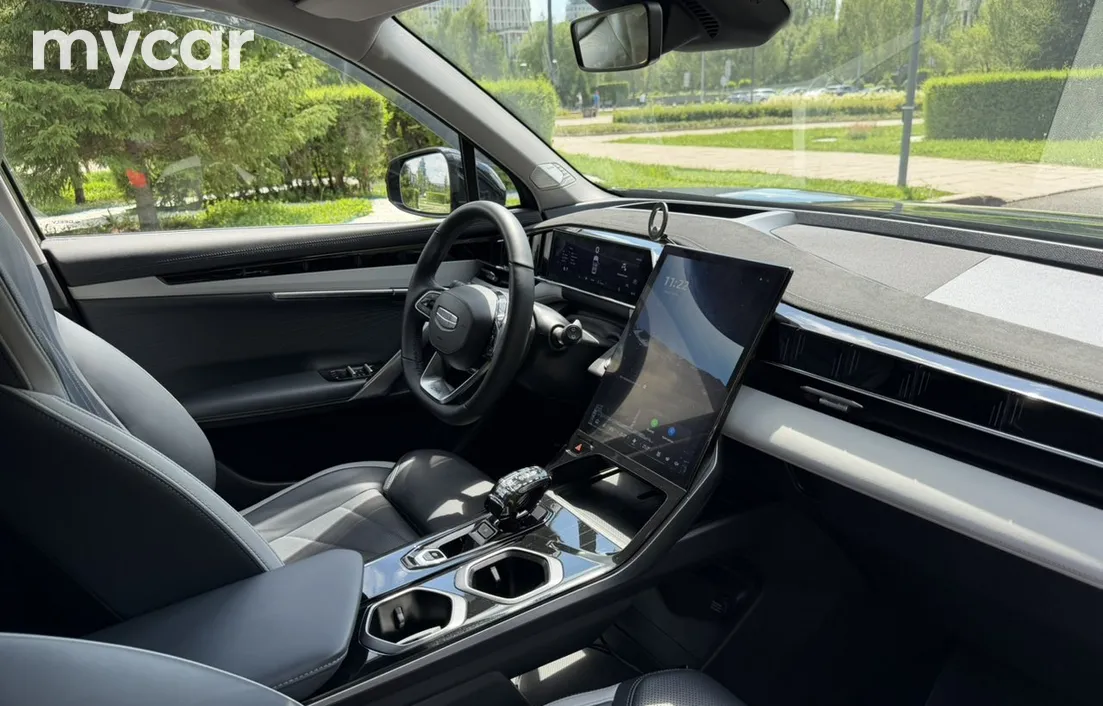 Geely Atlas 2024
