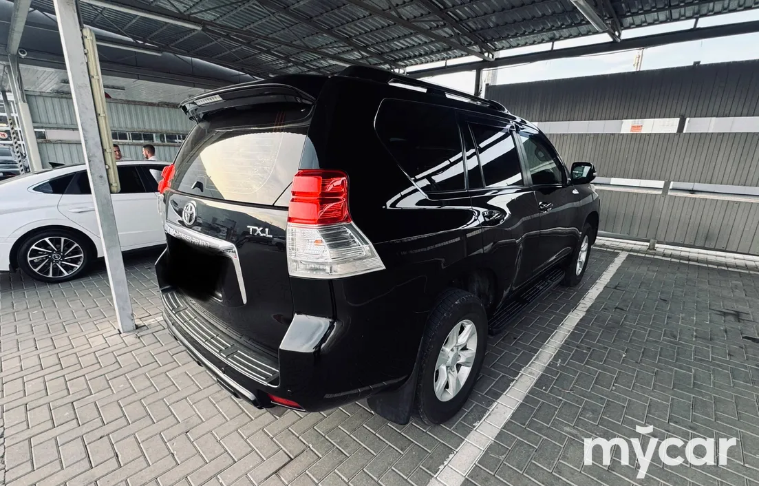 Toyota Land Cruiser Prado 2013