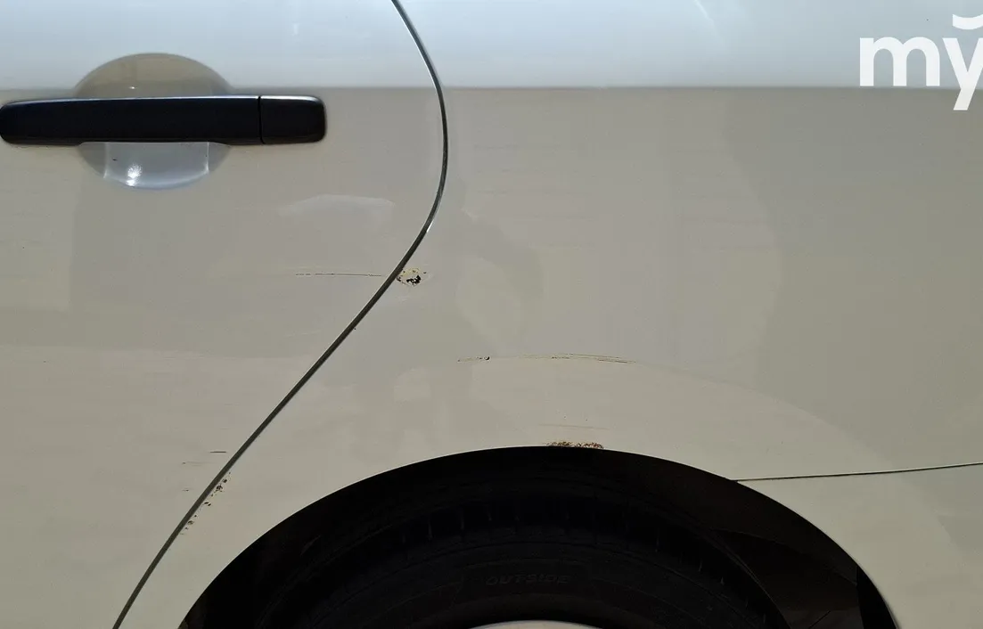 Nissan Almera 2015