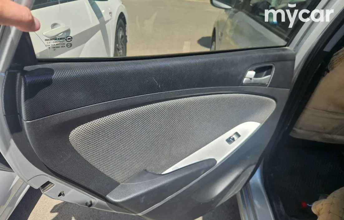 Hyundai Accent 2014