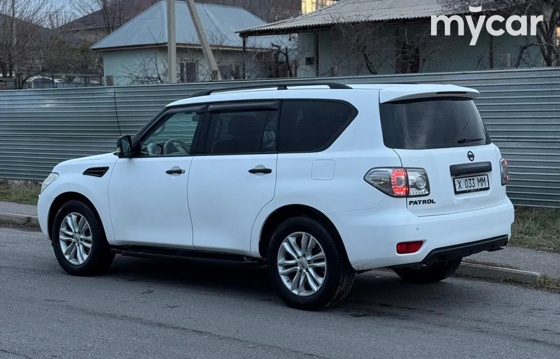 Nissan Patrol 2011