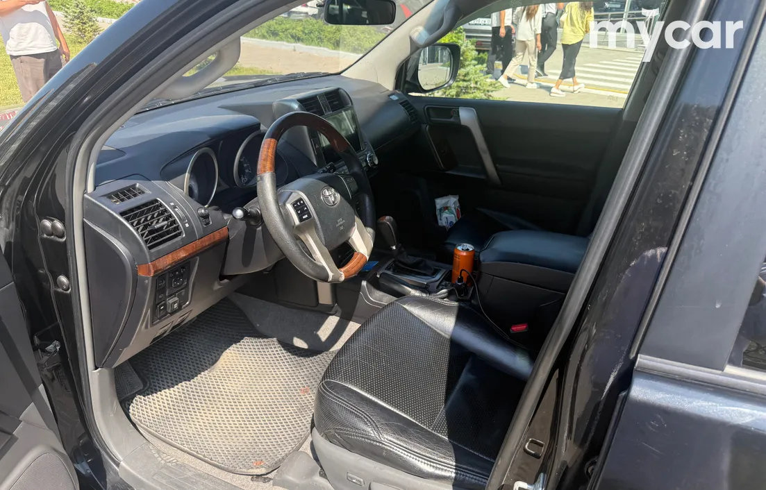 Toyota Land Cruiser Prado 2013