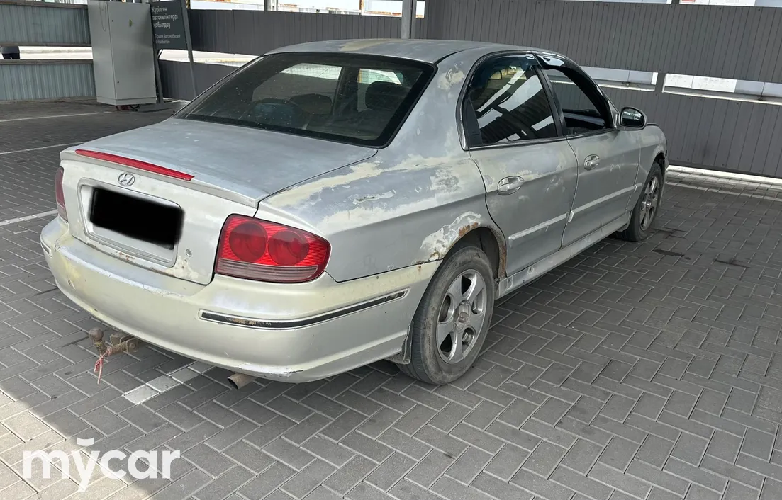Hyundai Sonata 2004