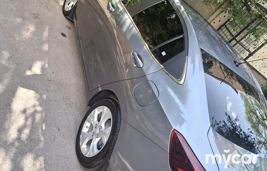 Chevrolet Onix 2024