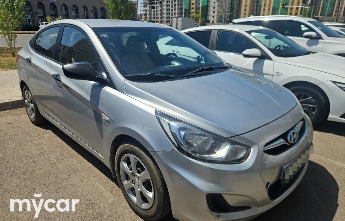 Hyundai Accent 2014
