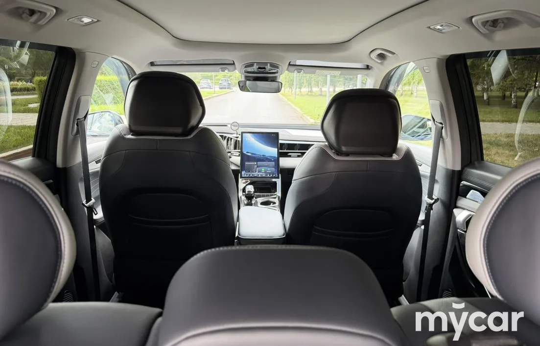 Geely Atlas 2024