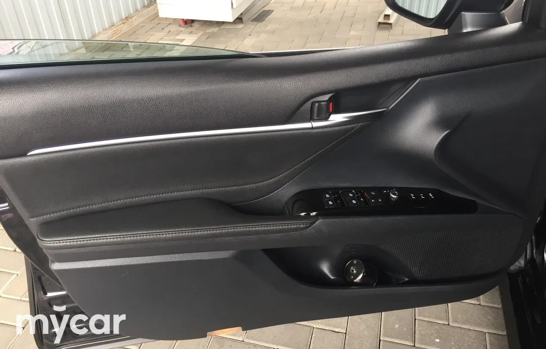 Toyota Camry 2018