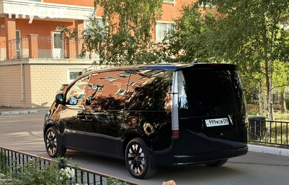 Hyundai Staria 2026