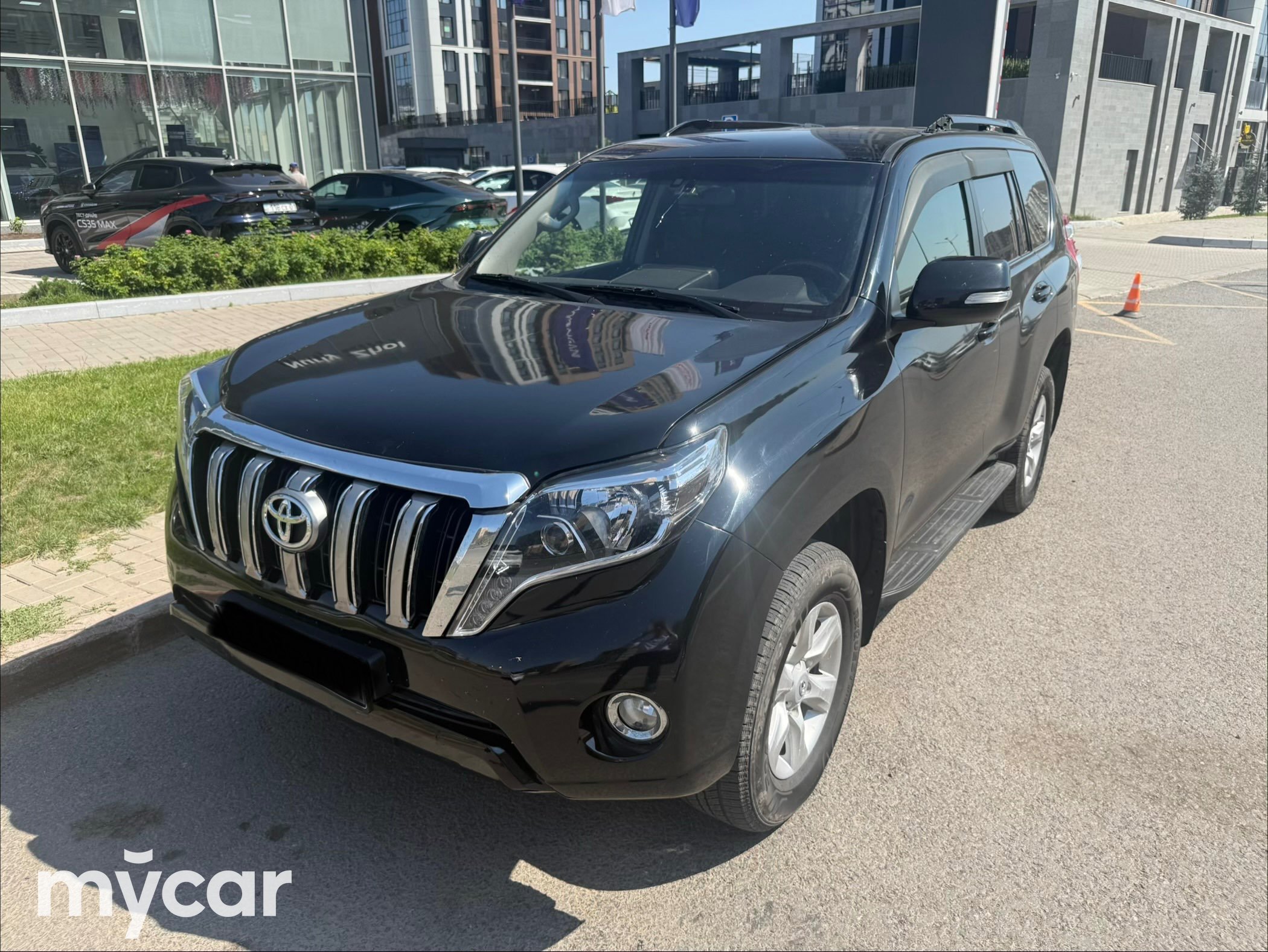 Toyota Land Cruiser Prado 2013