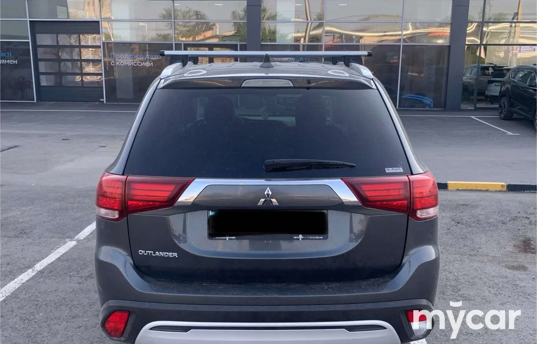 Mitsubishi Outlander 2021