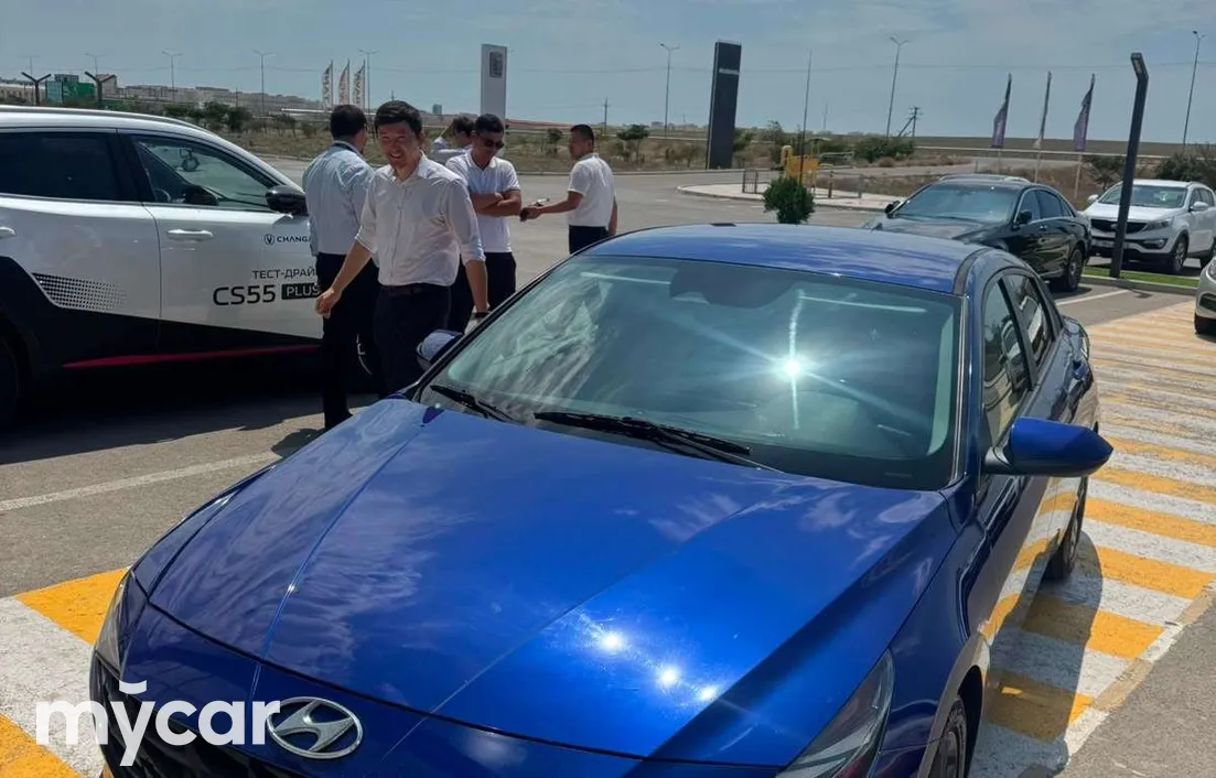 Hyundai Elantra 2021