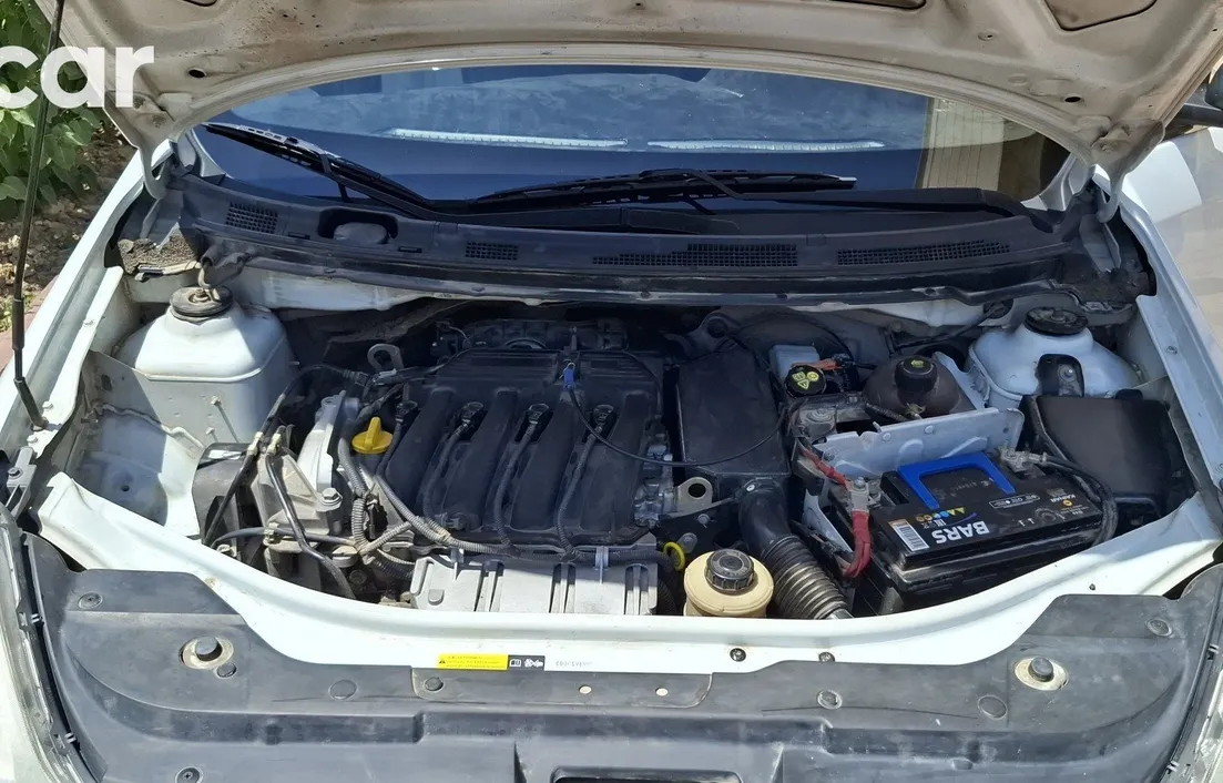 Nissan Almera 2015