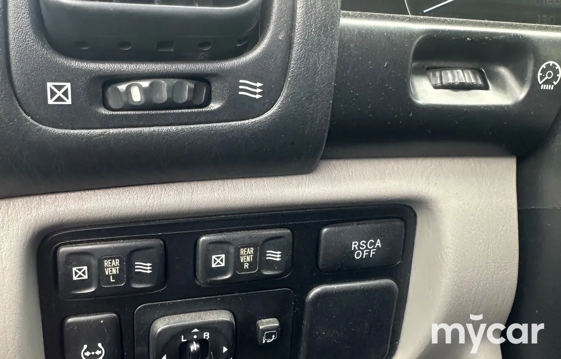 Lexus LX 2007
