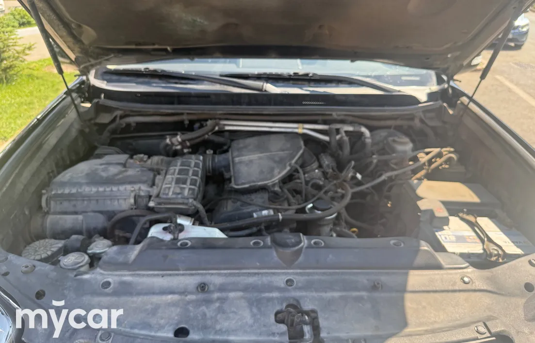 Toyota Land Cruiser Prado 2013