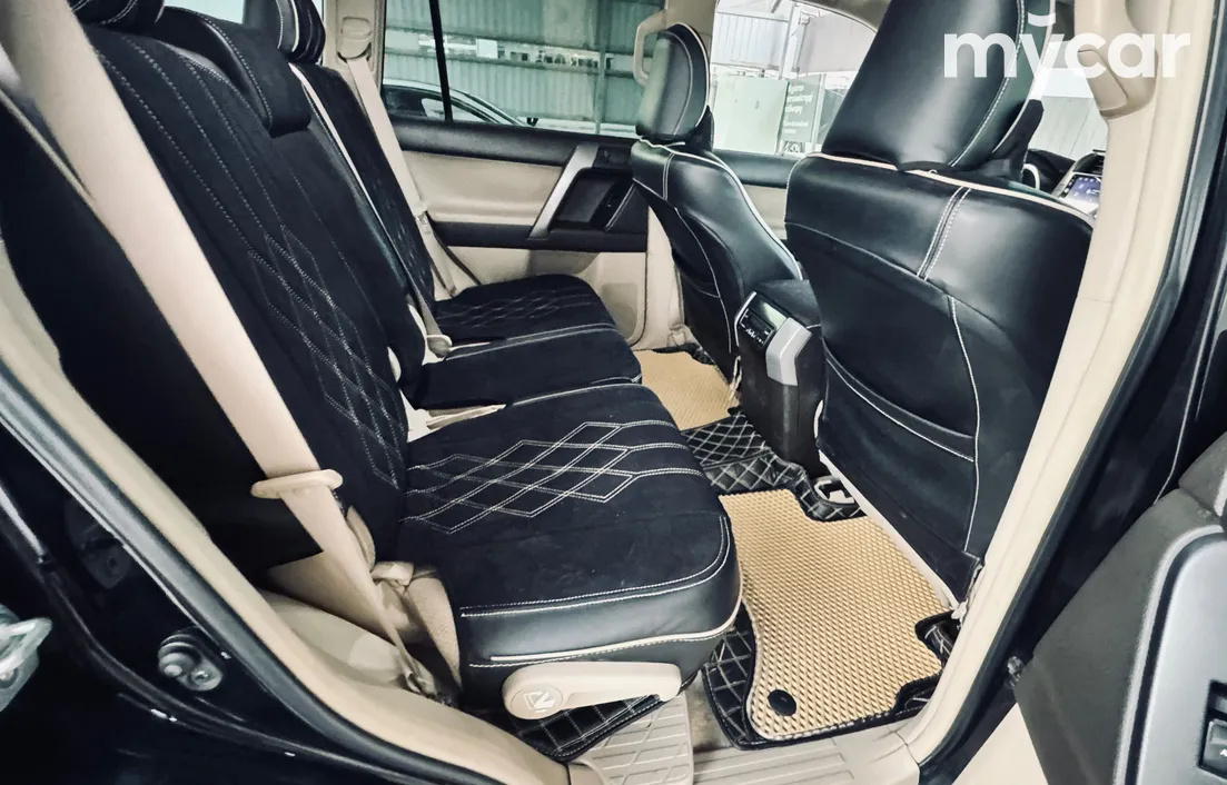 Toyota Land Cruiser Prado 2013