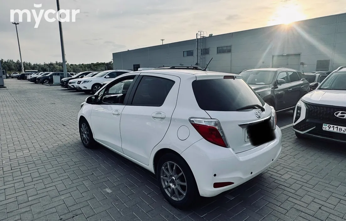 Toyota Yaris 2012