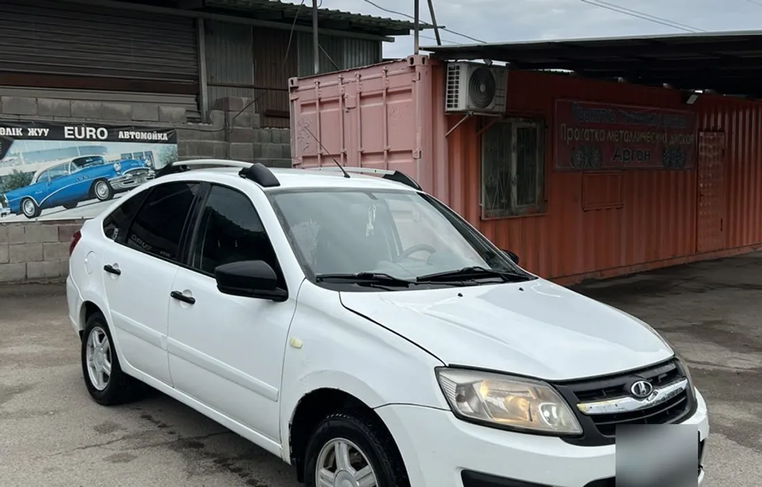 LADA Granta 2015