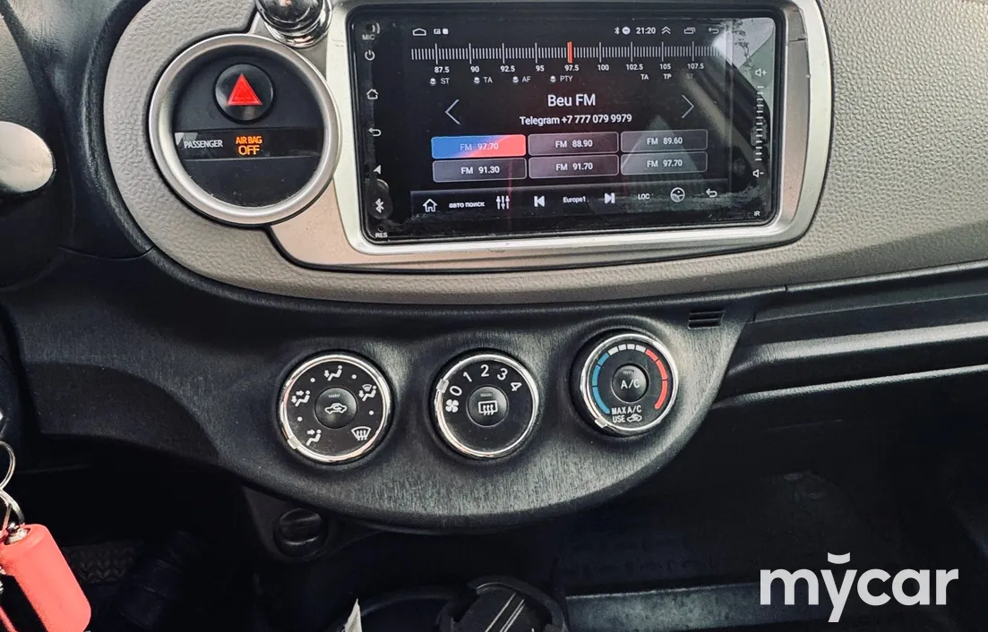 Toyota Yaris 2012