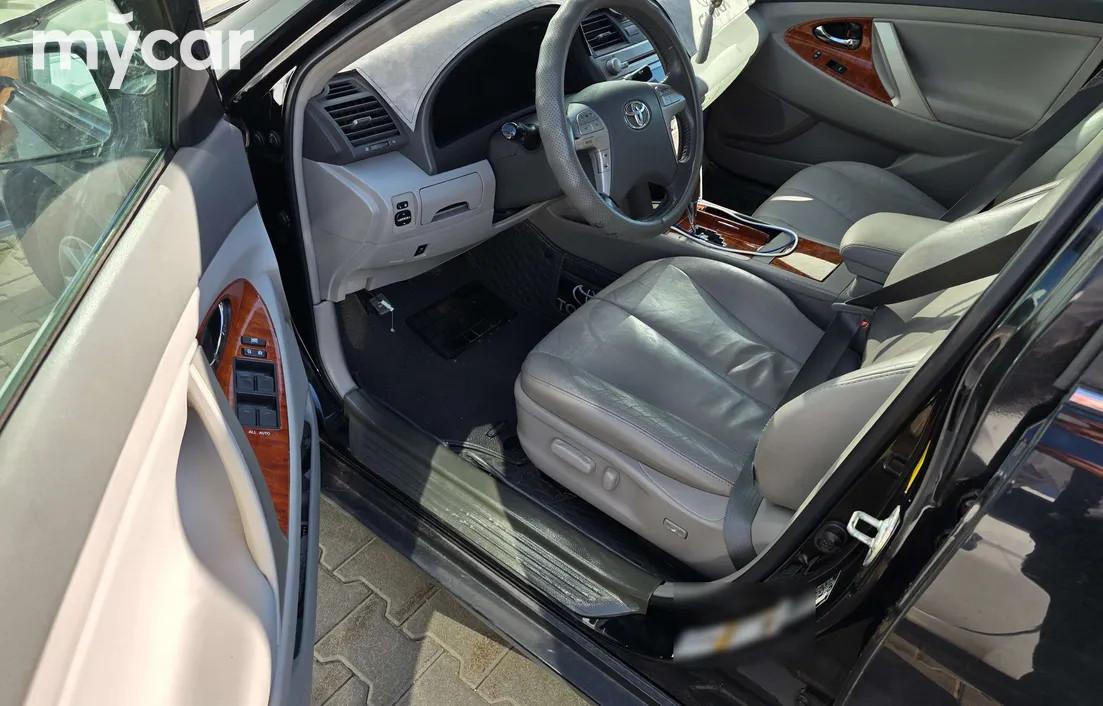 Toyota Camry 2010