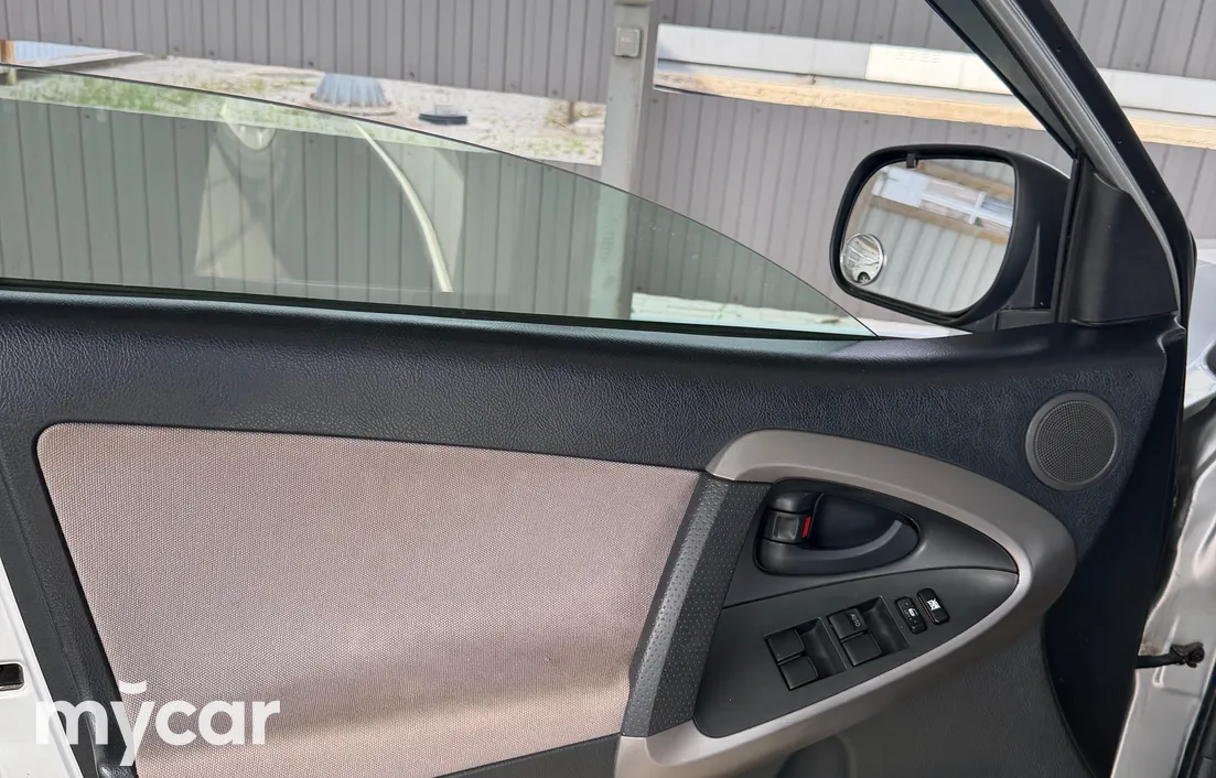 Toyota RAV4 2006