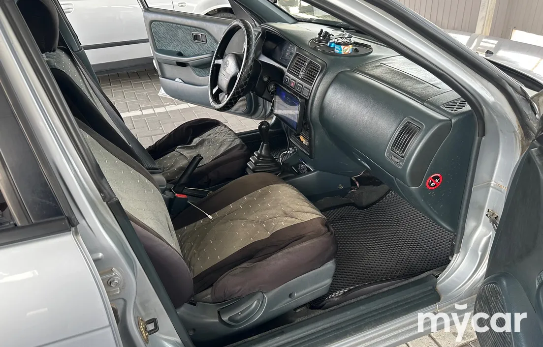 Nissan Almera 1995