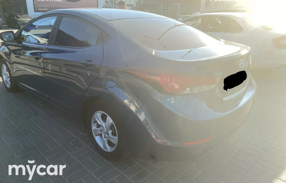 Hyundai Elantra 2014