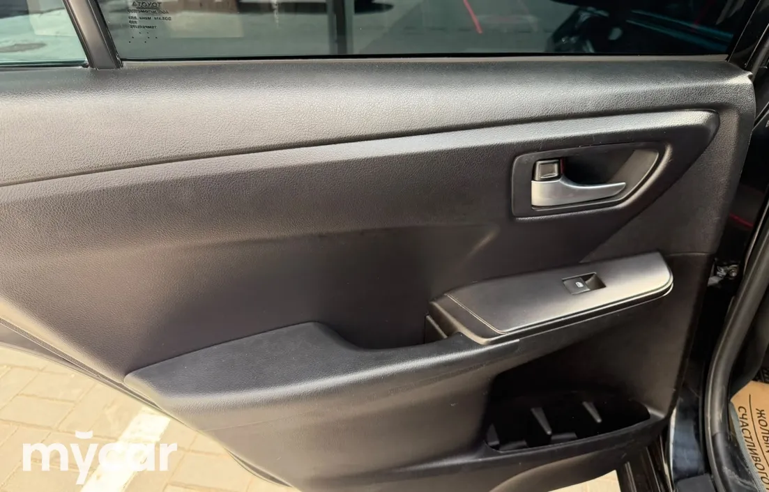 Toyota Camry 2017