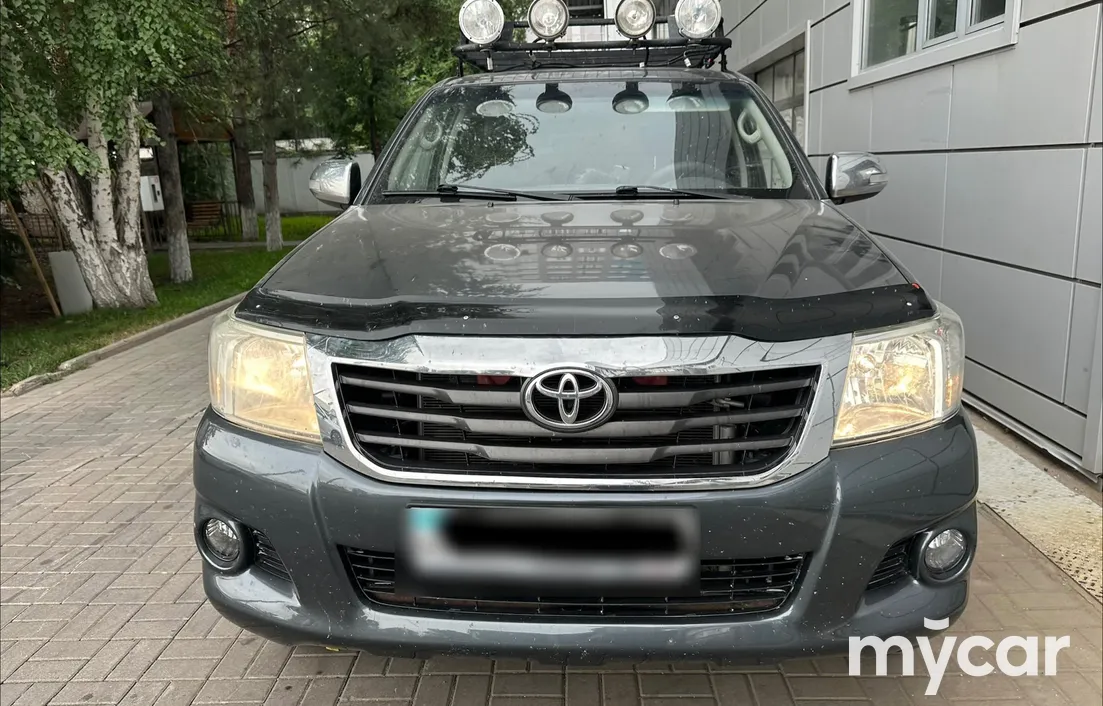 Toyota Hilux 2013