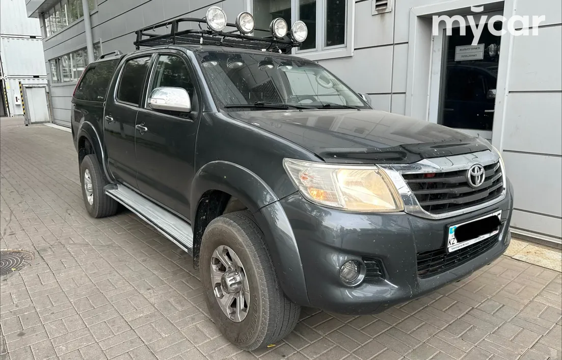 Toyota Hilux 2013