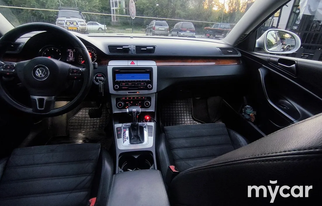 Volkswagen Passat 2010