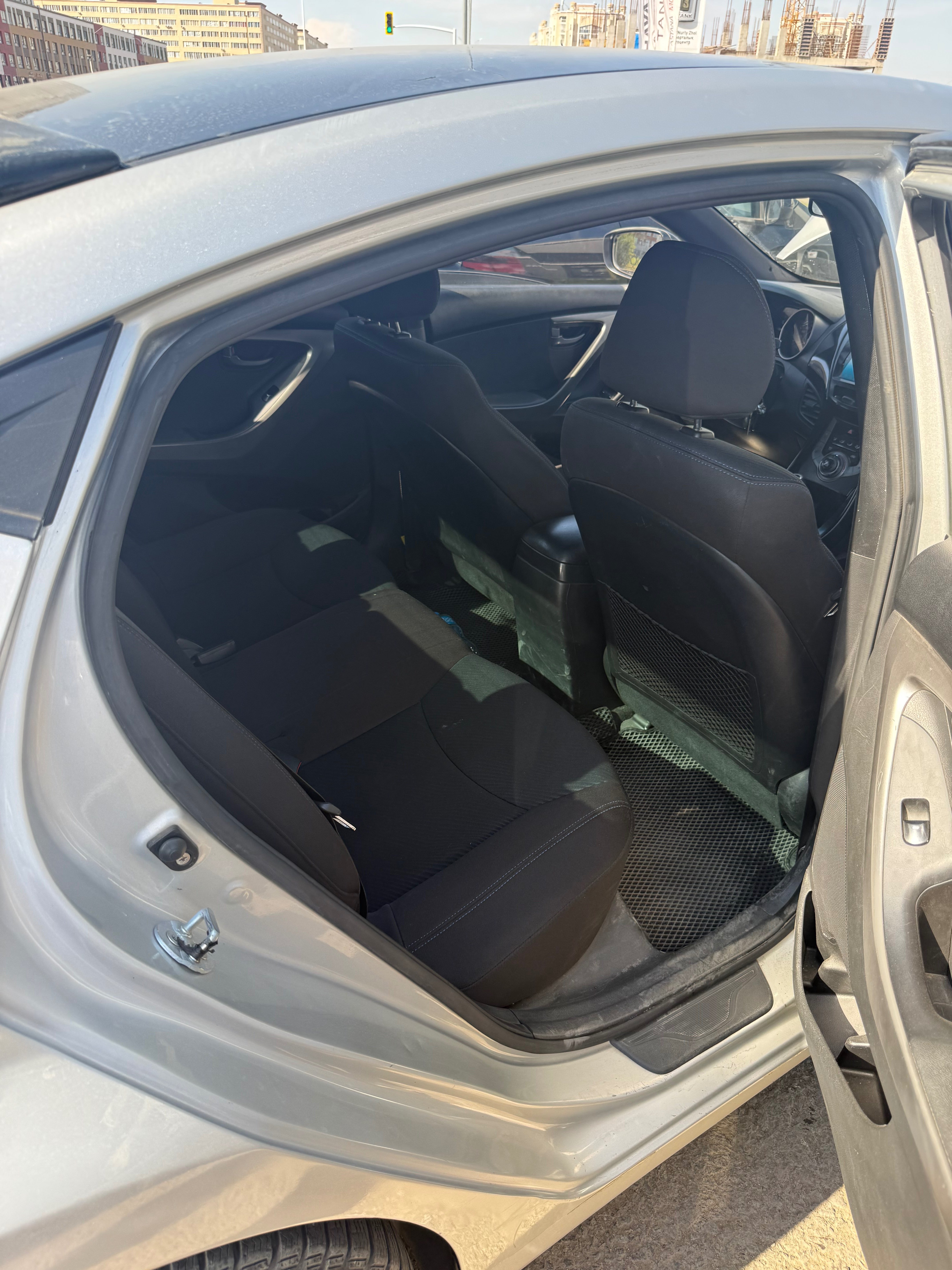 Hyundai Elantra 2013