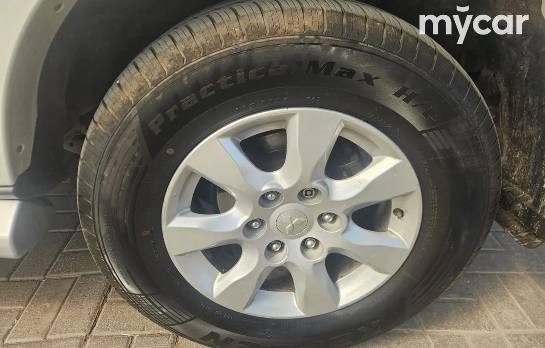 Mitsubishi Pajero 2015