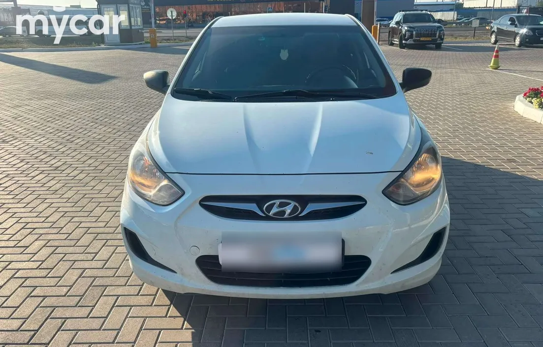 Hyundai Accent 2014