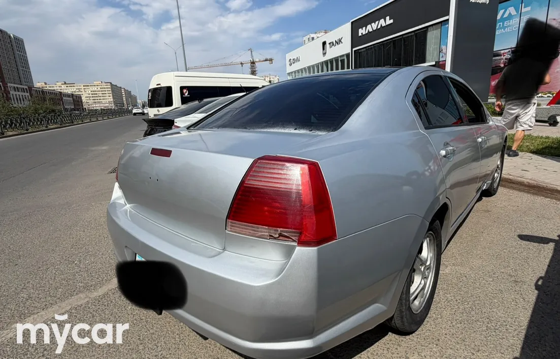 Mitsubishi Galant 2004