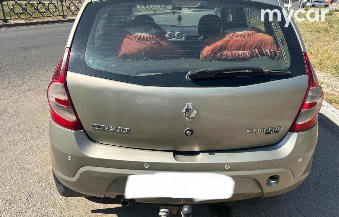 Renault Sandero 2010