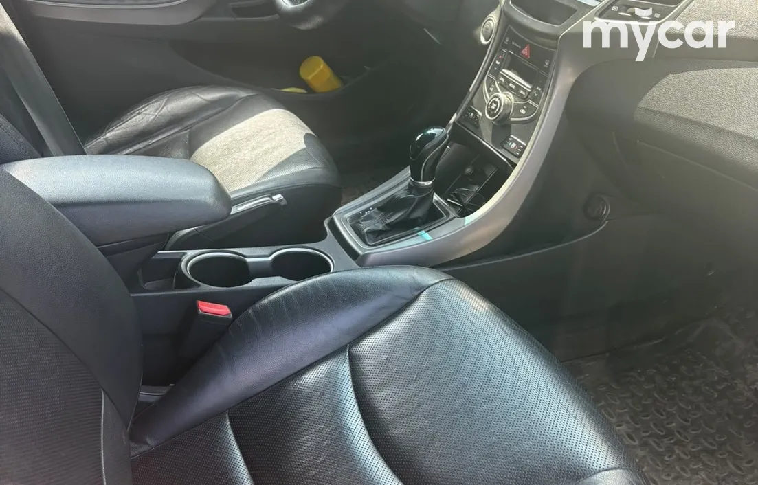 Hyundai Elantra 2014