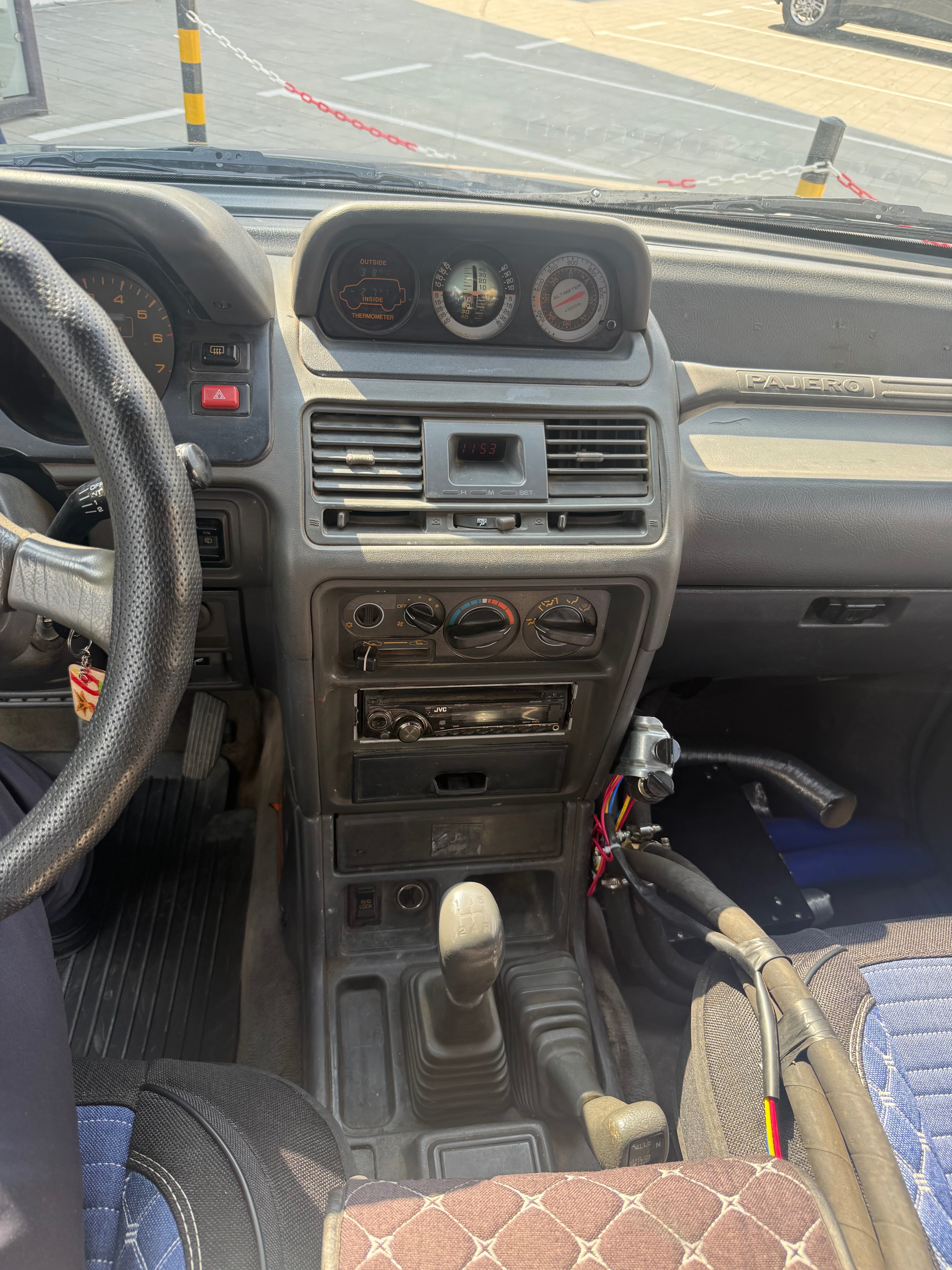 Mitsubishi Pajero 1992