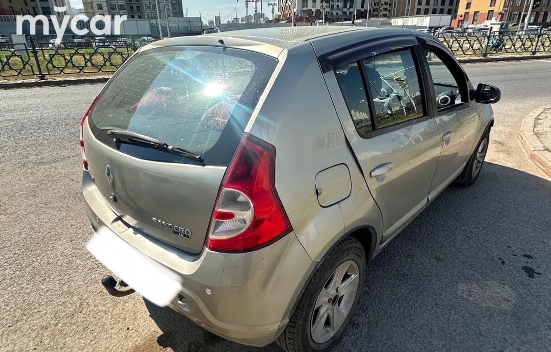 Renault Sandero 2010